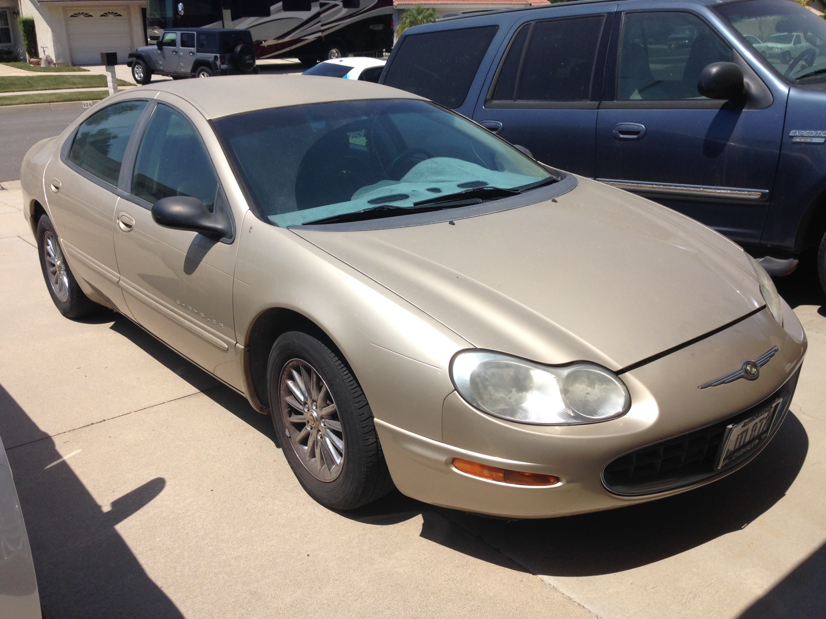 sell-2000-Chrysler-Concord-Val-Verde