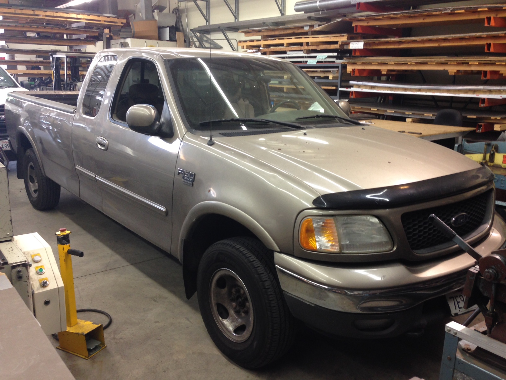 sell-2003-Ford-F-150-Castaic-Junction