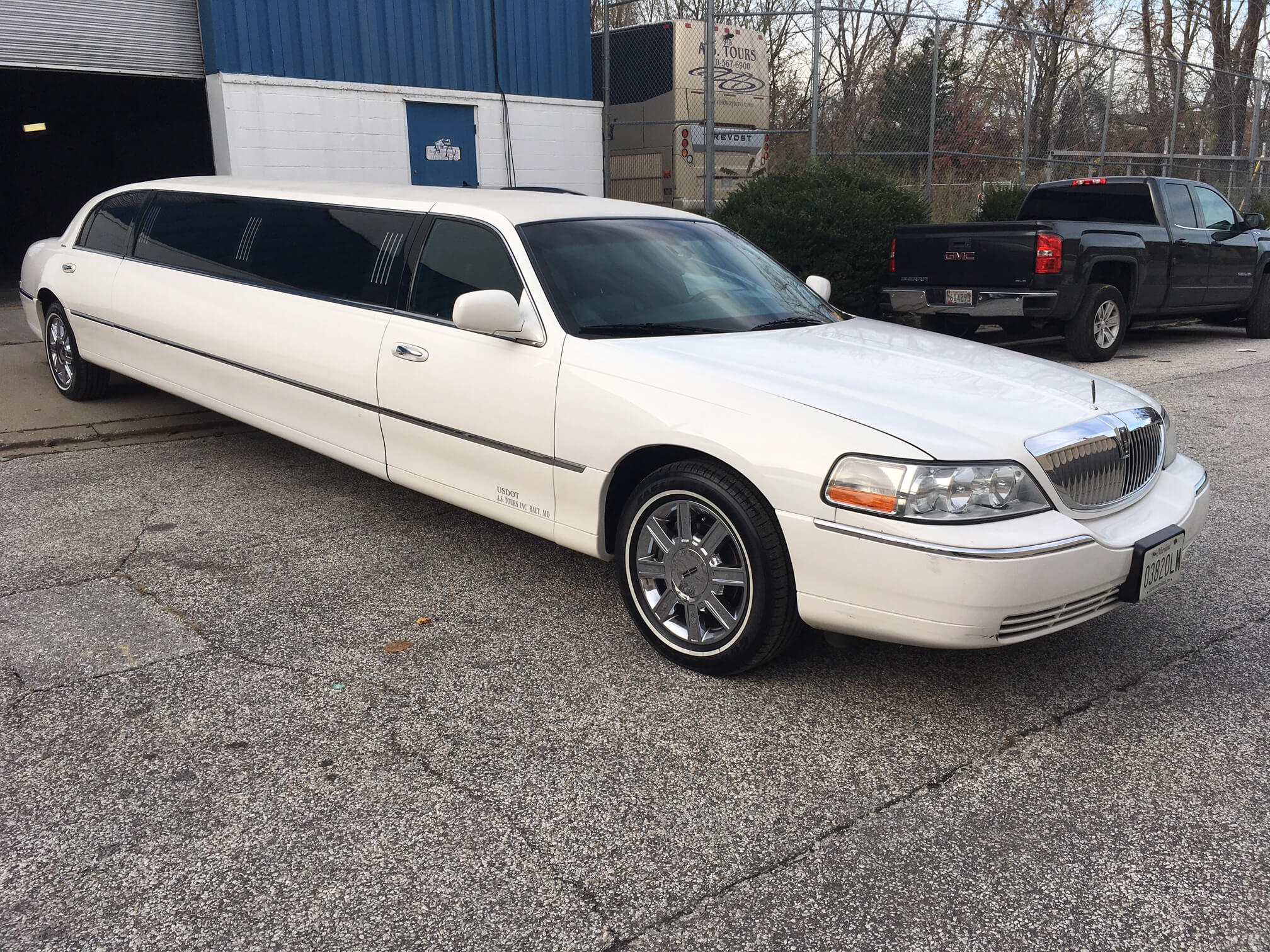 2007 Lincoln limo Montrose CA